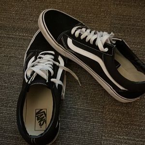 Black old skool vans